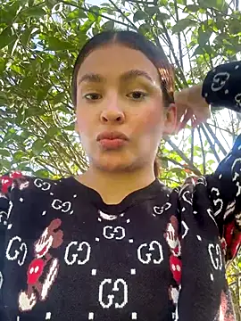 Snapshot of Talia_Bonet chatting on December 14, 2:00 pm Talia Bonet online show from December 14, 2:00 pm