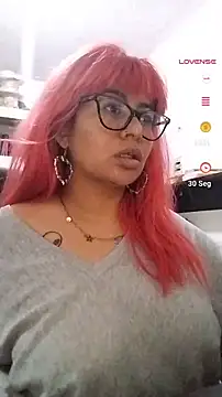 roxy riot online show from November 5, 2:31 pm