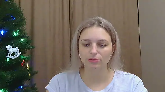 ElisSky301 online show from December 16, 9:19 pm