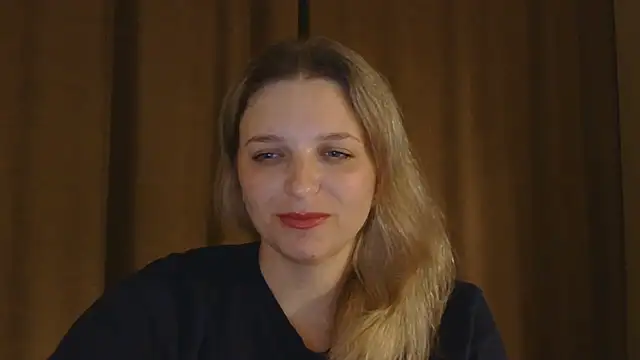 ElisSky301 online show from April 2, 9:10 pm