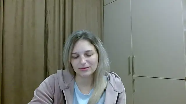 ElisSky301 online show from November 5, 11:19 pm