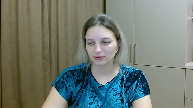 ElisSky301 online show from December 3, 8:52 pm