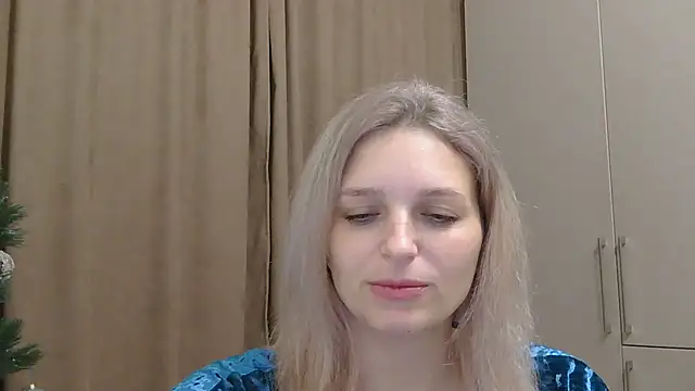 ElisSky301 online show from December 19, 9:28 pm