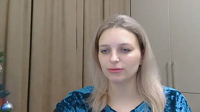 ElisSky301 online show from December 20, 9:28 pm