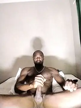 Snapshot of blackdicklusky101 chatting on November 26, 7:19 am blackdicklusky101 online show from November 26, 7:19 am