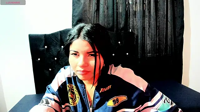 Snapshot of Sara_Moon_18 chatting on October 20, 10:32 pm Sara Moon 18 online show from October 20, 10:32 pm