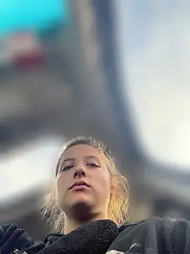 xoxokehlani online show from April 13, 11:20 pm