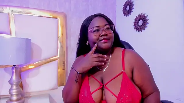 Snapshot of Britanny-Jhonsons chatting on November 1, 11:31 pm Britanny-Jhonsons online show from November 1, 11:31 pm