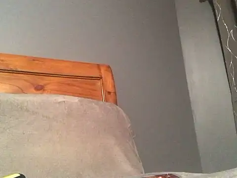 Snapshot of HappySexyYoungBoy11 chatting on November 25, 4:02 am HappySexyYoungBoy11 online show from November 25, 4:02 am