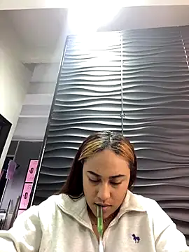 AnguelJones online show from December 5, 3:27 am