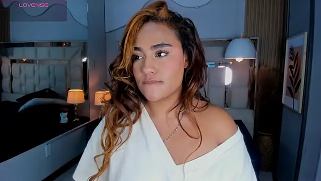 AnguelJones online show from October 30, 7:06 am