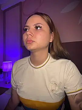 Beella1  online show from December 19, 11:34 am