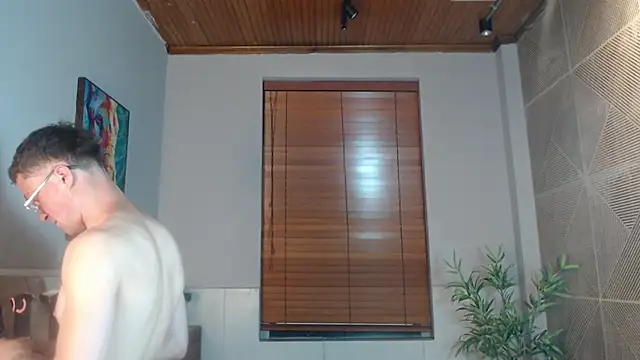 Lil James online show from February 7, 9:01 pm