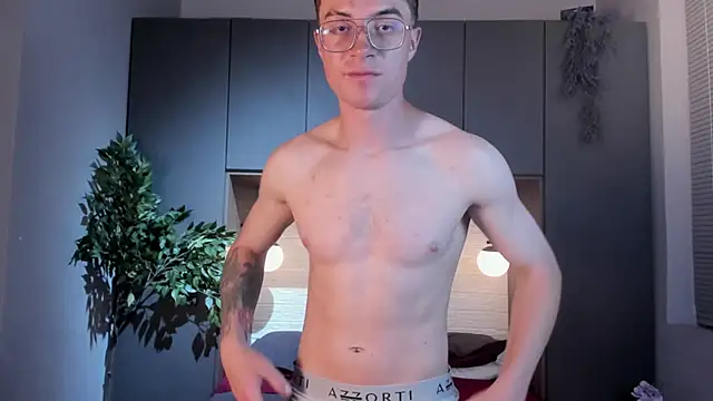Lil James online show from April 30, 8:57 pm