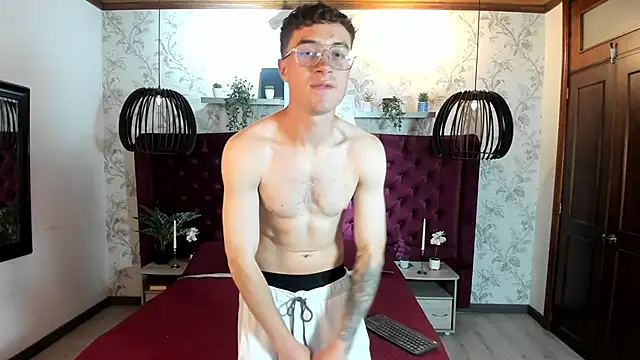 Lil James online show from May 10, 8:11 pm