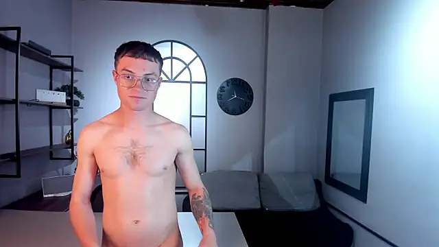 Lil James online show from January 13, 3:43 am