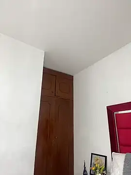 Snapshot of NataliaaMiller_ chatting on November 17, 11:03 am NataliaaMiller online show from November 17, 11:03 am