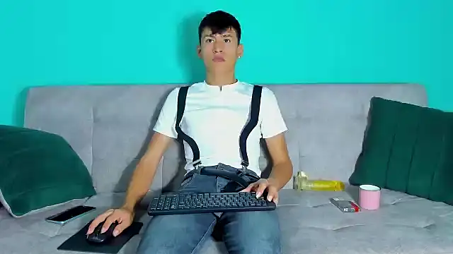 Nicolas Torres  online show from October 24, 6:12 am