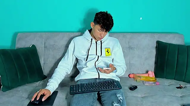 Nicolas Torres  online show from November 24, 7:52 am