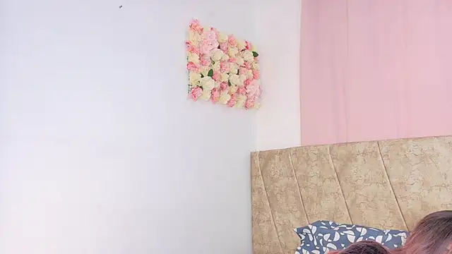 Snapshot of Karina_Wong chatting on November 22, 8:40 pm Karina Wong online show from November 22, 8:40 pm