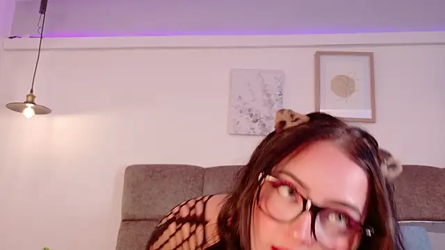 Emily Baby20 online show from March 22, 9:16 pm