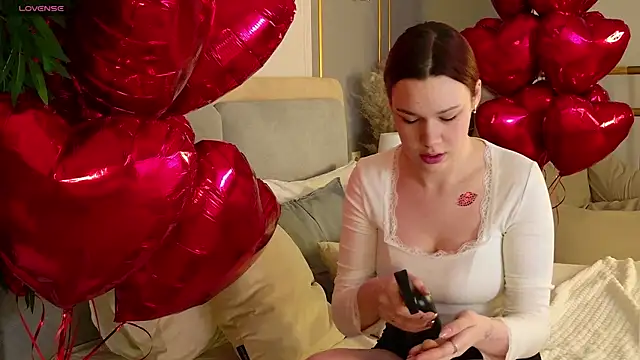 KoriPaul online show from February 15, 6:47 am