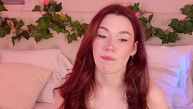 KoriPaul online show from March 19, 5:07 am