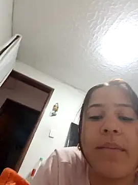 Snapshot of TamySweet69 chatting on October 29, 3:00 pm TamySweet69 online show from October 29, 3:00 pm