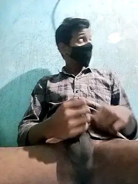 Snapshot of naveen_3222 chatting on December 5, 7:07 am naveen 3222 online show from December 5, 7:07 am