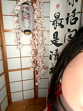 yum3doll online show from November 5, 7:28 pm