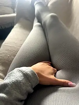 Rubia divina7 online show from December 2, 10:50 am