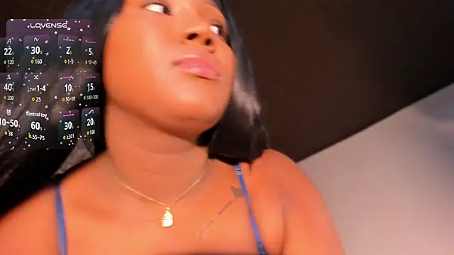 Snapshot of Viana_dior chatting on October 25, 10:43 pm Viana dior online show from October 25, 10:43 pm