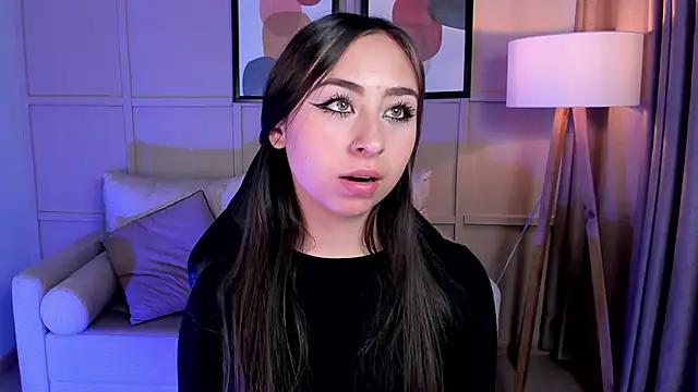 Snapshot of riley__reid chatting on November 13, 9:19 pm riley reid online show from November 13, 9:19 pm