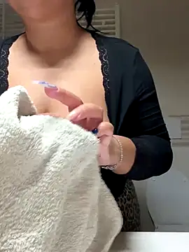 gatitalocahot online show from December 20, 10:12 pm