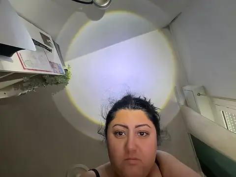 gatitalocahot online show from April 8, 3:02 pm