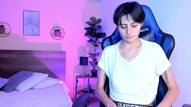 Snapshot of MartinnaGrecco chatting on November 29, 8:31 pm MartinnaGrecco online show from November 29, 8:31 pm