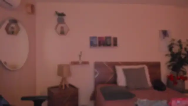 YariRose online show from February 16, 1:54 pm