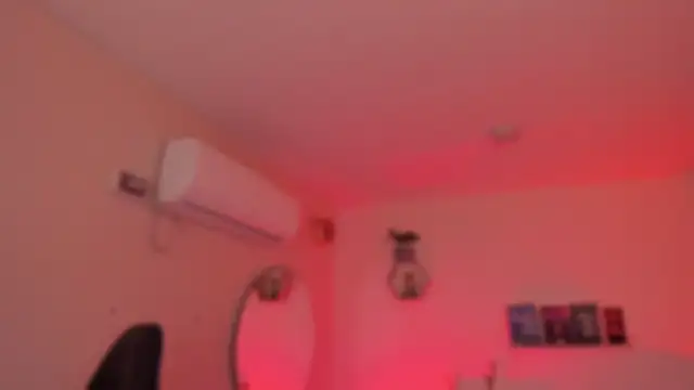 YariRose online show from February 14, 1:22 pm