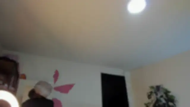 YariRose online show from May 28, 2:34 pm