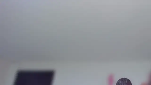 YariRose online show from May 8, 2:54 pm