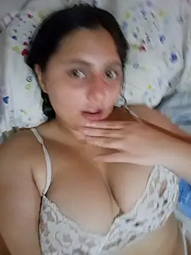 Layla Latina online show from January 14, 12:25 am