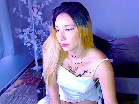Snapshot of sammy_cortess chatting on October 22, 12:37 pm sammy cortess online show from October 22, 12:37 pm