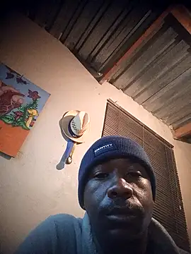 Pussylover911o online show from November 11, 2:28 am