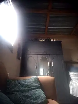 Pussylover911o online show from November 24, 12:38 pm