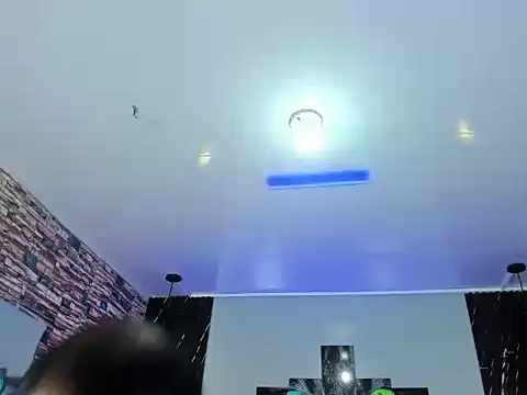 Snapshot of Jennfer_Winson chatting on November 23, 7:24 pm Jennfer Winson online show from November 23, 7:24 pm