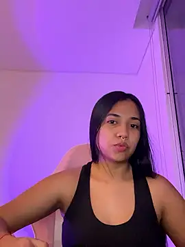 aly nicols online show from January 10, 2:40 am