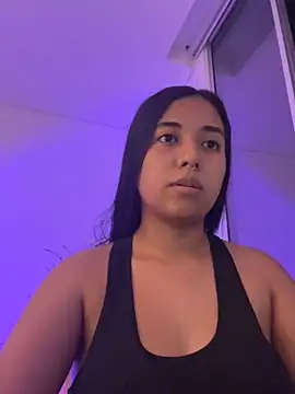 aly nicols online show from November 22, 3:49 am