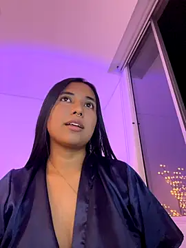 aly nicols online show from November 6, 5:11 am