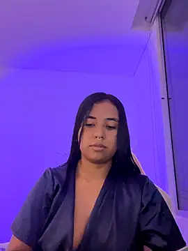 aly nicols online show from November 7, 4:28 am