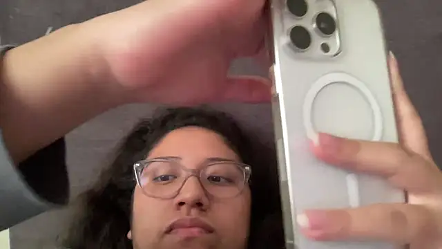 Kmiii21 online show from October 24, 7:13 pm